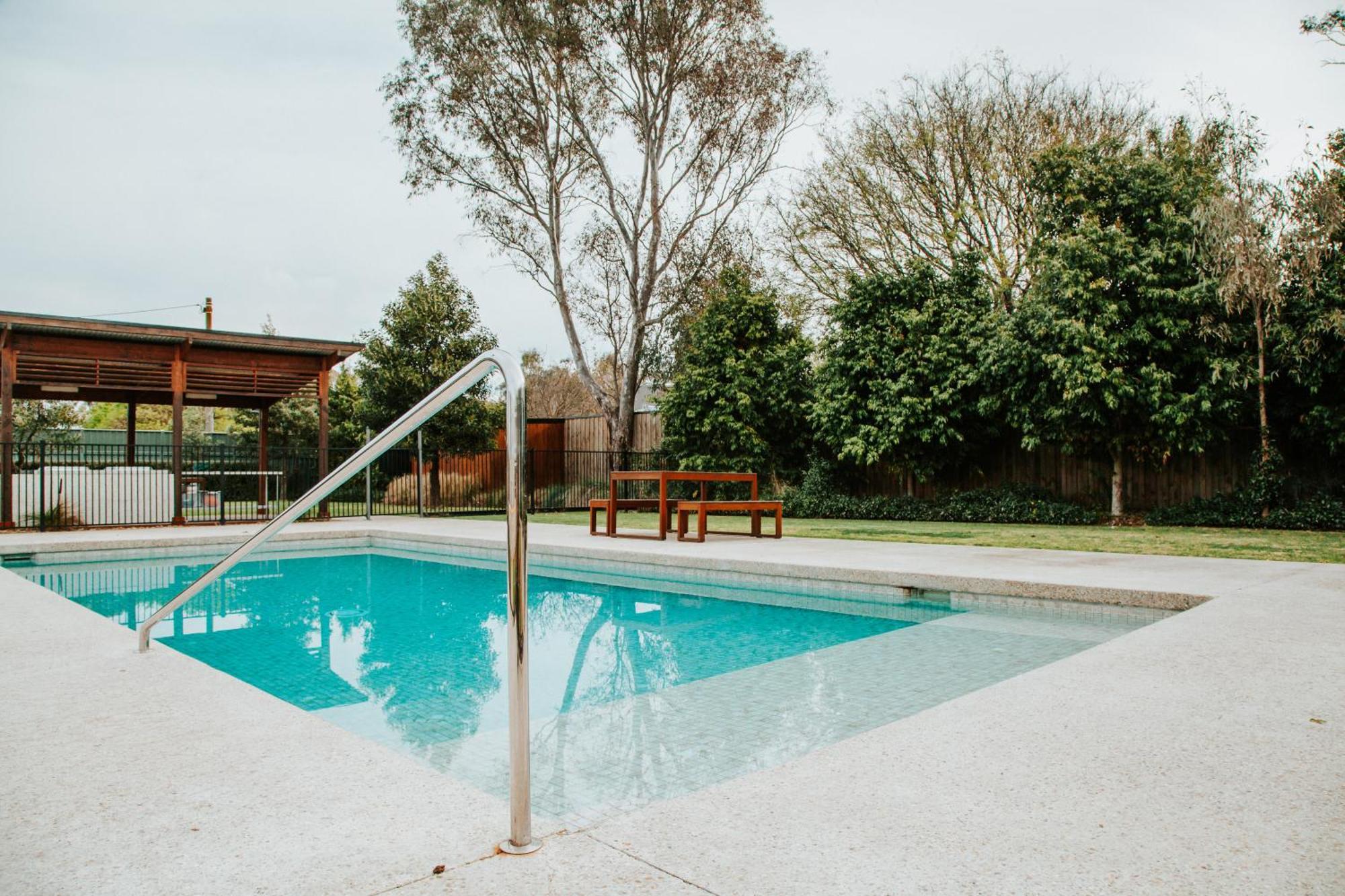 Nagambie Waterfront Motel Bagian luar foto