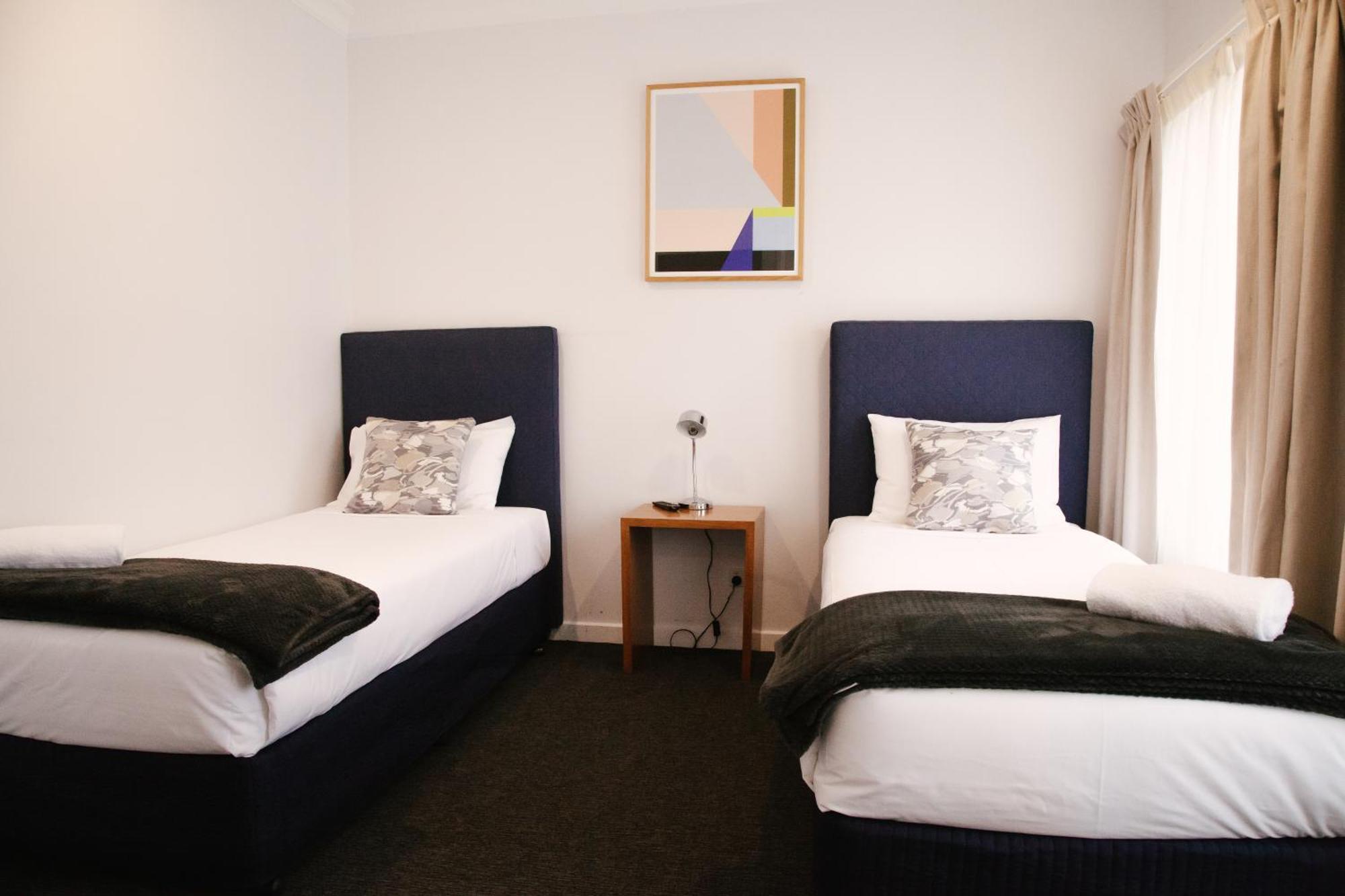 Nagambie Waterfront Motel Bagian luar foto